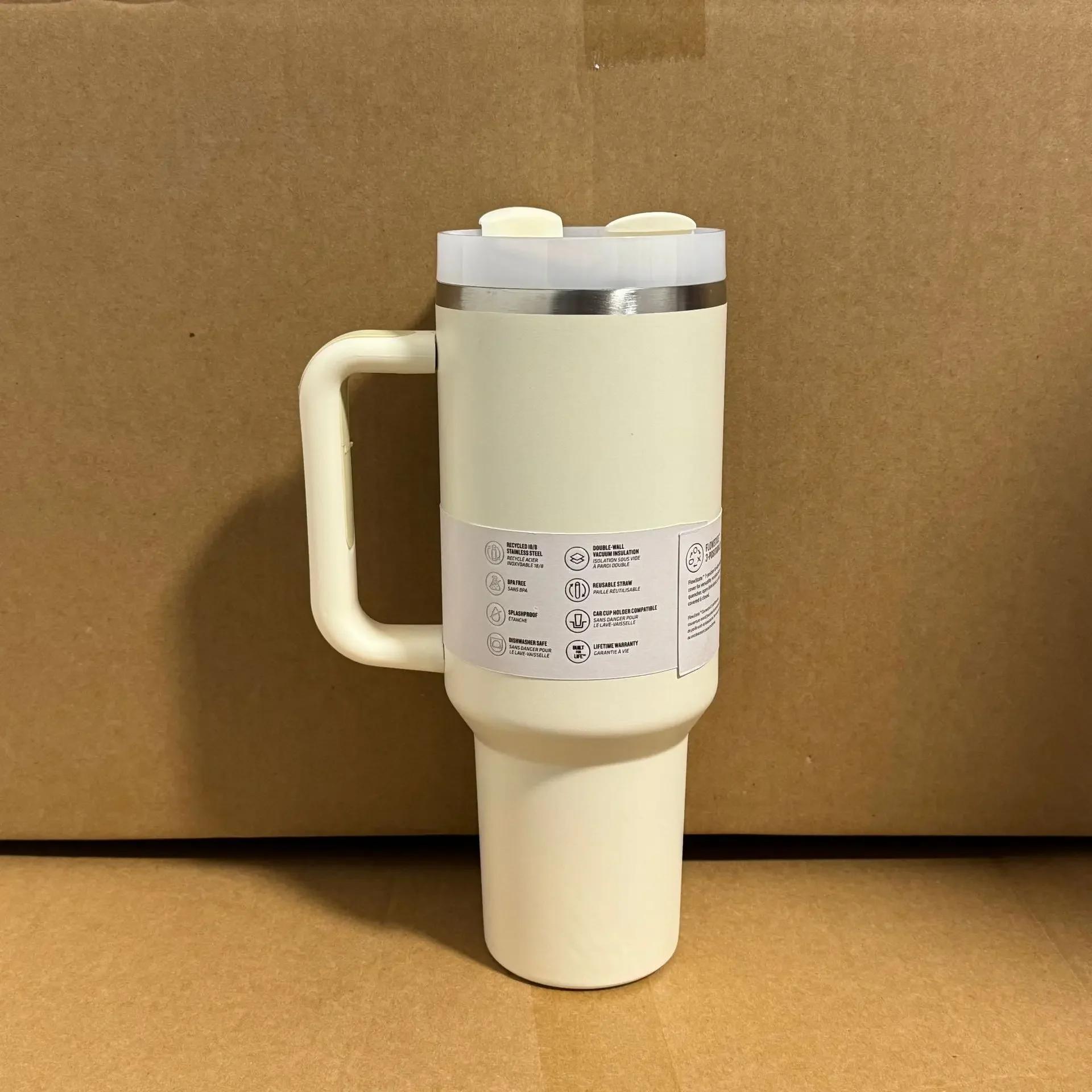 Copo de aço inoxidável isolado 40oz, copo de palha com tampa à prova de vazamento, alça de palha embutida, suporte de copo compatível para viagens